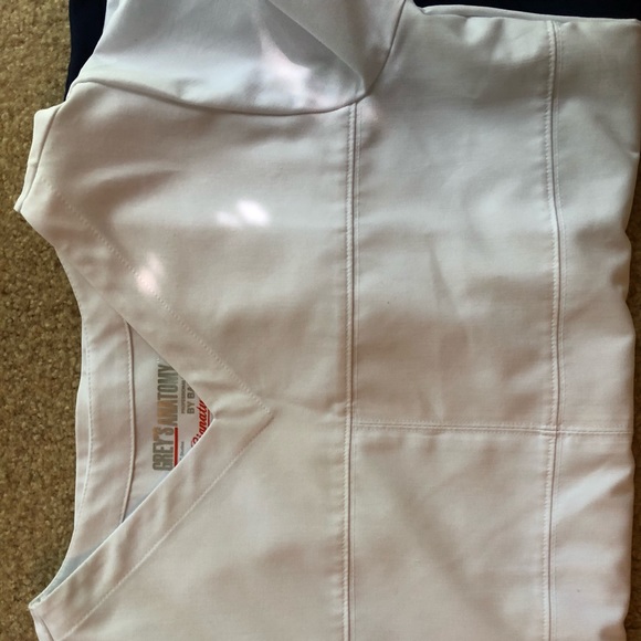 2 greys anatomy scrub tops never worn - Picture 2 of 4